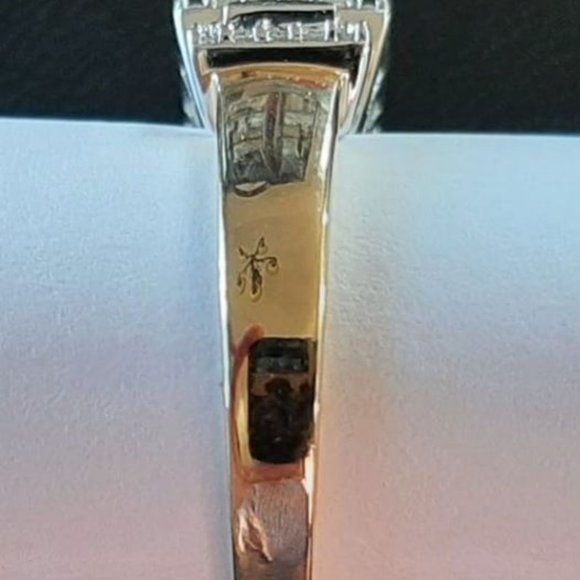 10kt Gold, Sapphire and Diamond Ring - Picture 6 of 7